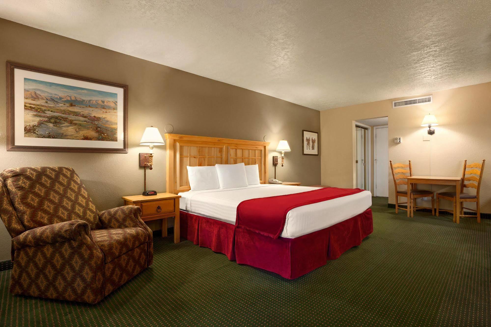 Inn At Rio Rancho Hotel Екстер'єр фото