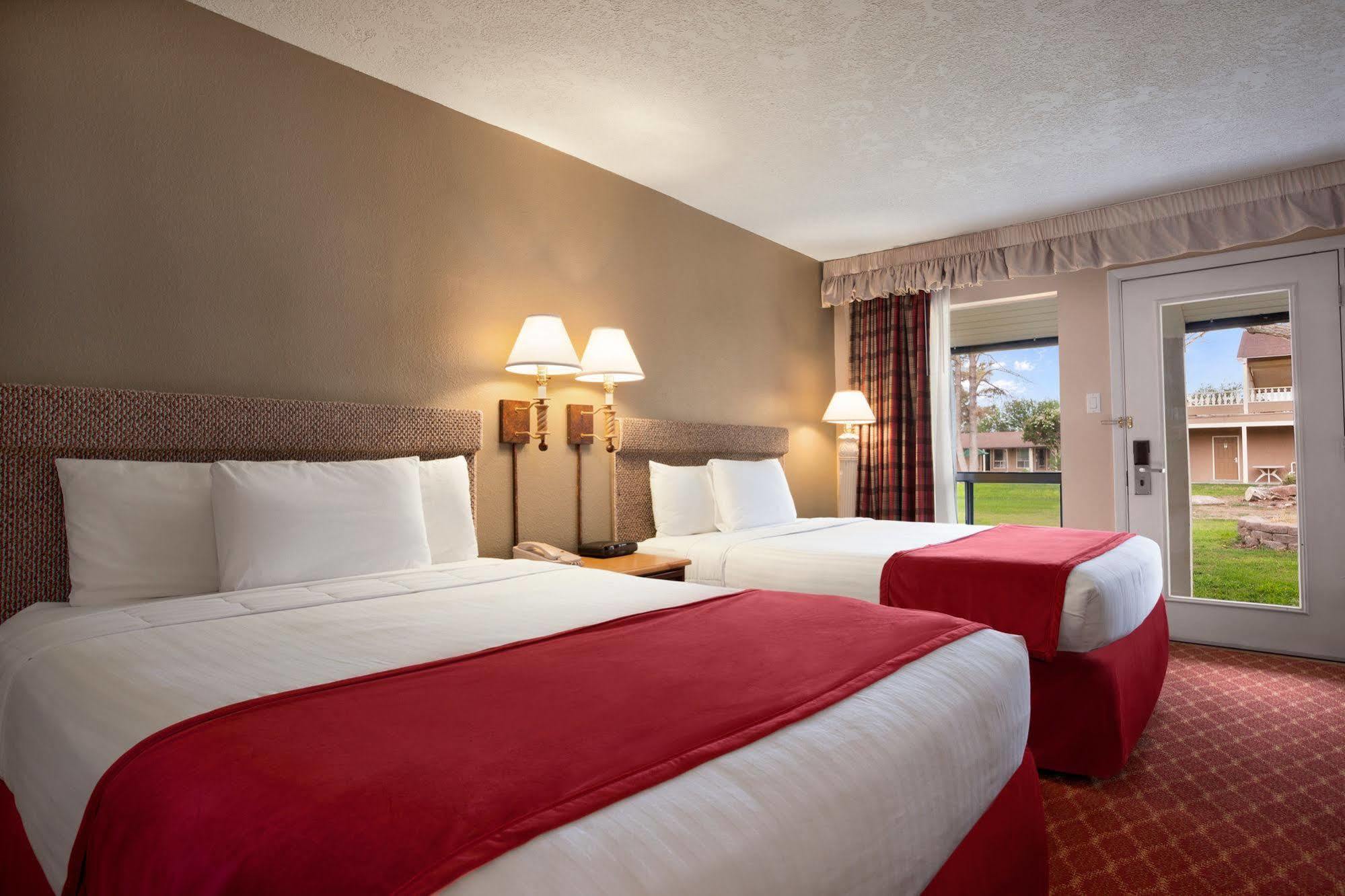 Inn At Rio Rancho Hotel Екстер'єр фото